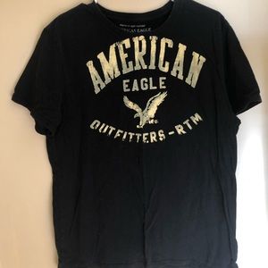 American Eagle Men’s Black T-Shirt. Lightly worn. Size L.